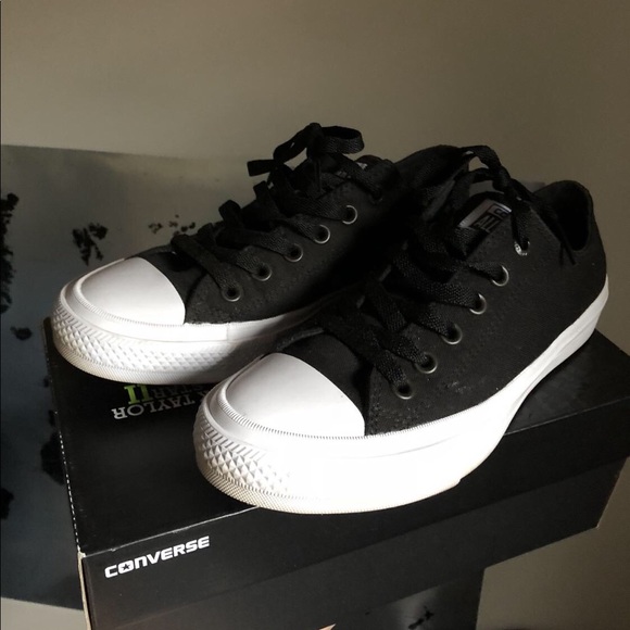 Converse Shoes - LIKE-NEW Chuck Taylor All Star 2 with Lunarlon